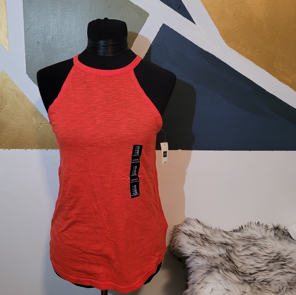 Gap halter top